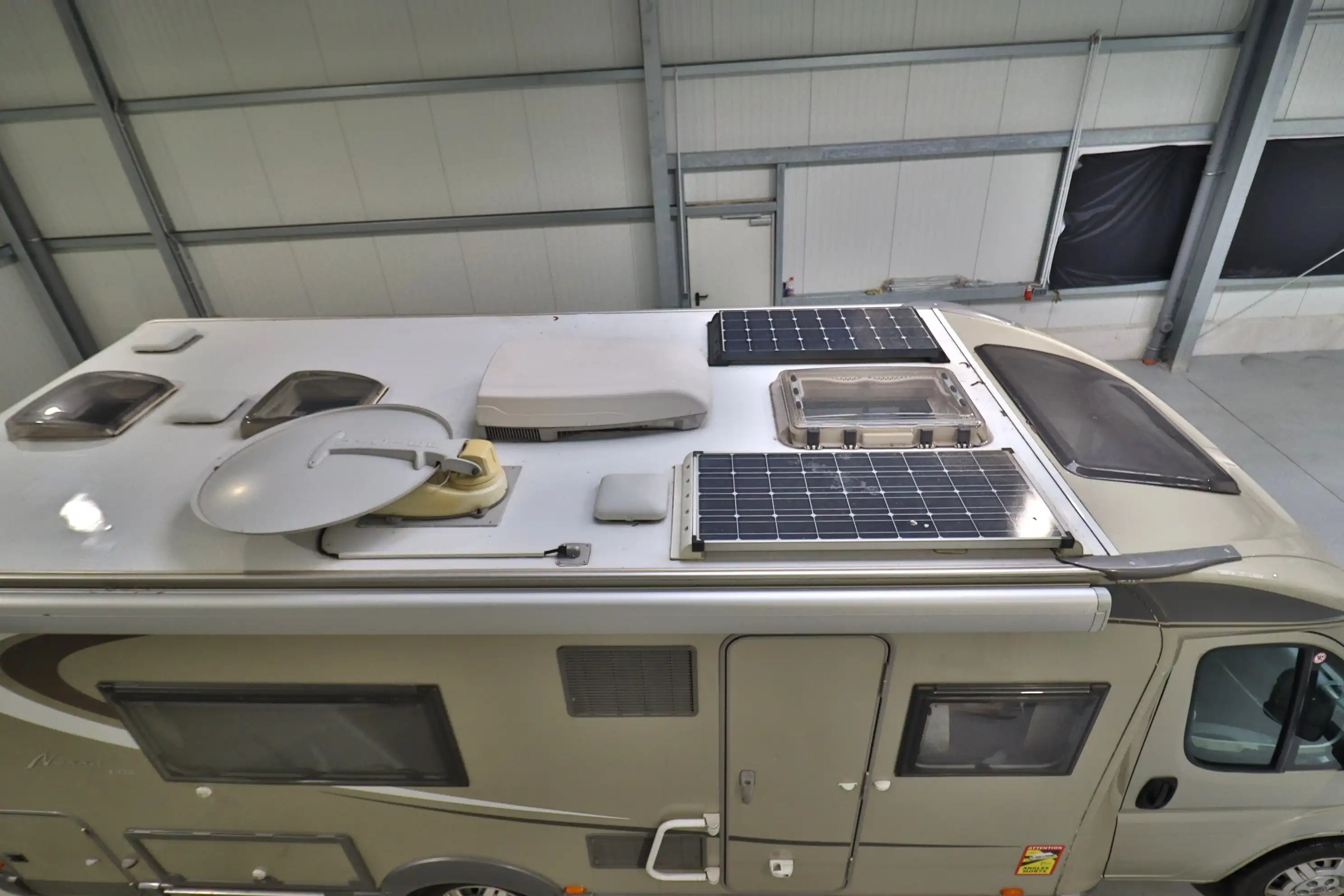 BUERSTNER Nexxo T 720 - Ansicht 4